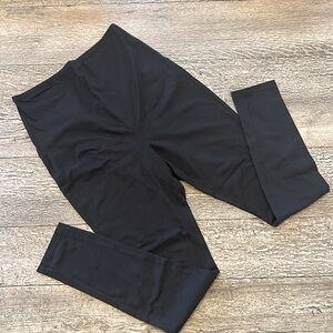 Isabel Maternity black yoga pants size medium